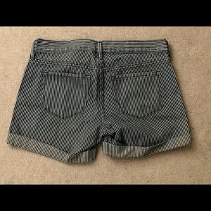 OLD NAVY Size 2, women’s shorts, pinstripe denim